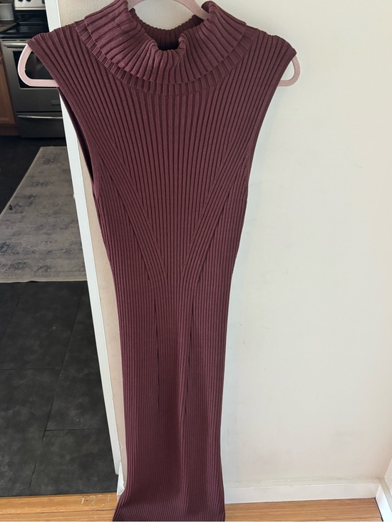 Astr Dresses & Skirts - Astr the Label Sleeveless Ribbed Midi Dress - Mauve Plum